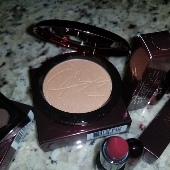 Mac Aliyah collection with poster - Picture 5 of 7